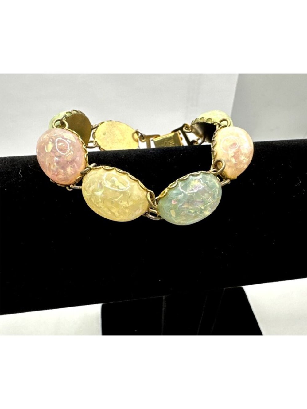 CORO Pegasus Confetti Bracelet Cabochon Pastel Lucite Vintage Gran Retro Dainty - Picture 12 of 15